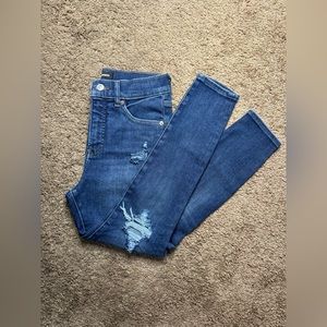 Women’s Express Skinny High Rise Size 2  Short